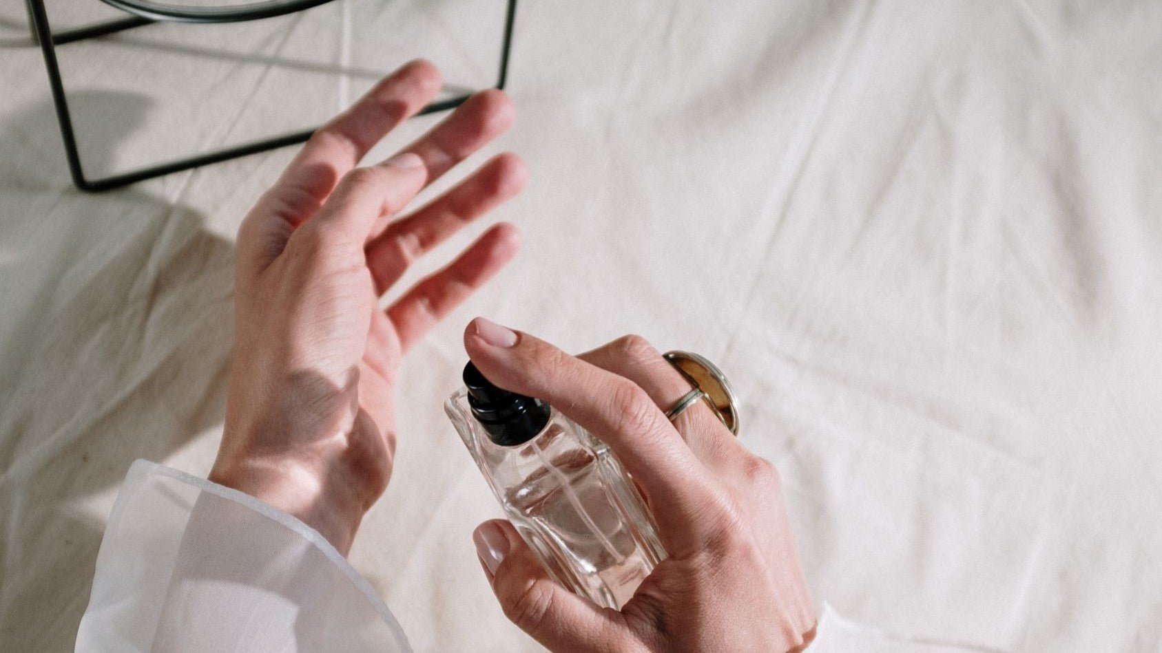 5 SIMPLE STEPS TO FRAGRANCE PERFUME ALL DAY LONG - Mystic Store
